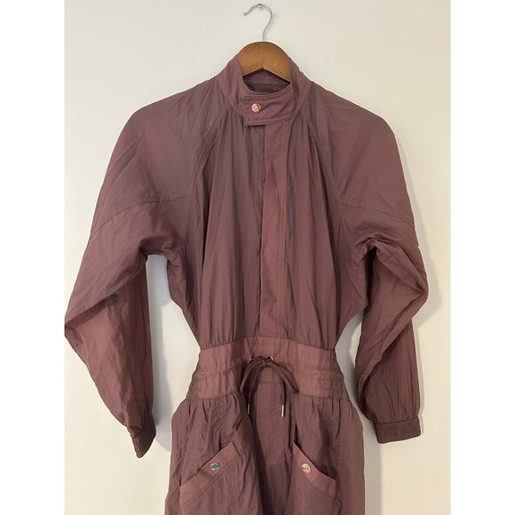 Athleta Alicia Keys Utility Windbreaker Jumpsuit Purple Mauve Cocoa EUC 4 Open - Picture 8 of 13